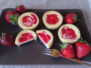 Oreo-Erdbeer-Cheesecake Muffins 11