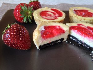 Oreo-Erdbeer-Cheesecake Muffins