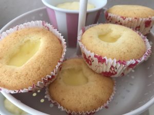 Glutenfreie Muffins mit Vanillepudding