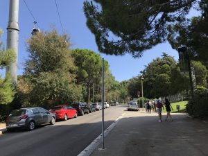 Fußweg zu den Gärten auf dem Montjuic Barcelona