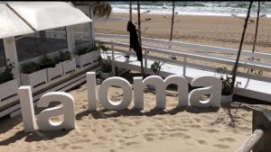 Strandbar am Traumstrand Playa La Barrosa Andalusien