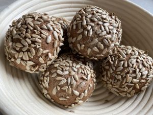 Eiweiß meets Ballaststoffe Brötchen Glutenfreie und ballaststoffreiche Brötchen