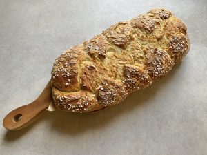 Ein ganz ein guter und großer Hefezopf